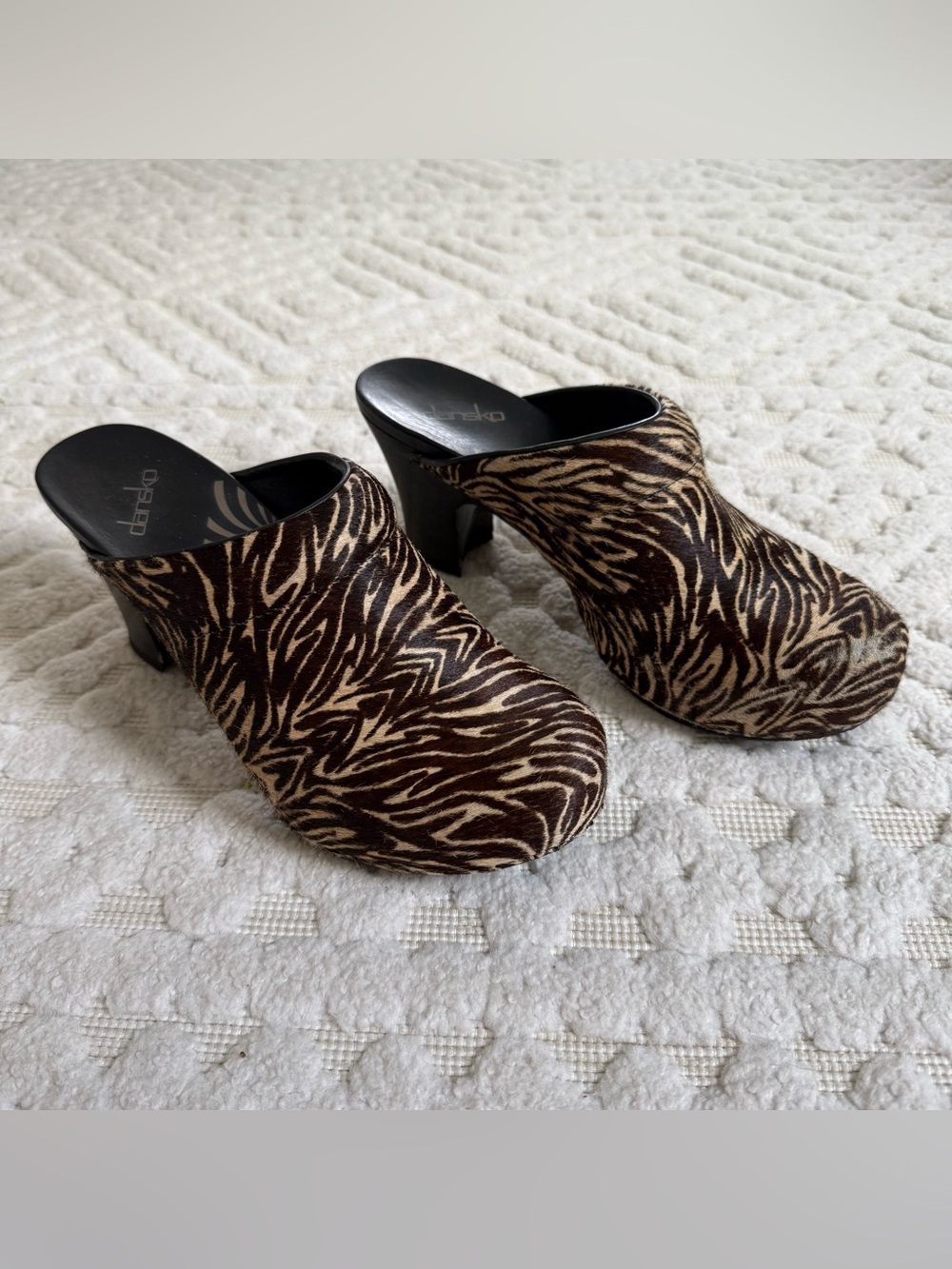 Dansko Zebra Haircalf Mule Clogs EU 40 Brown Animal Print Y2K Heels